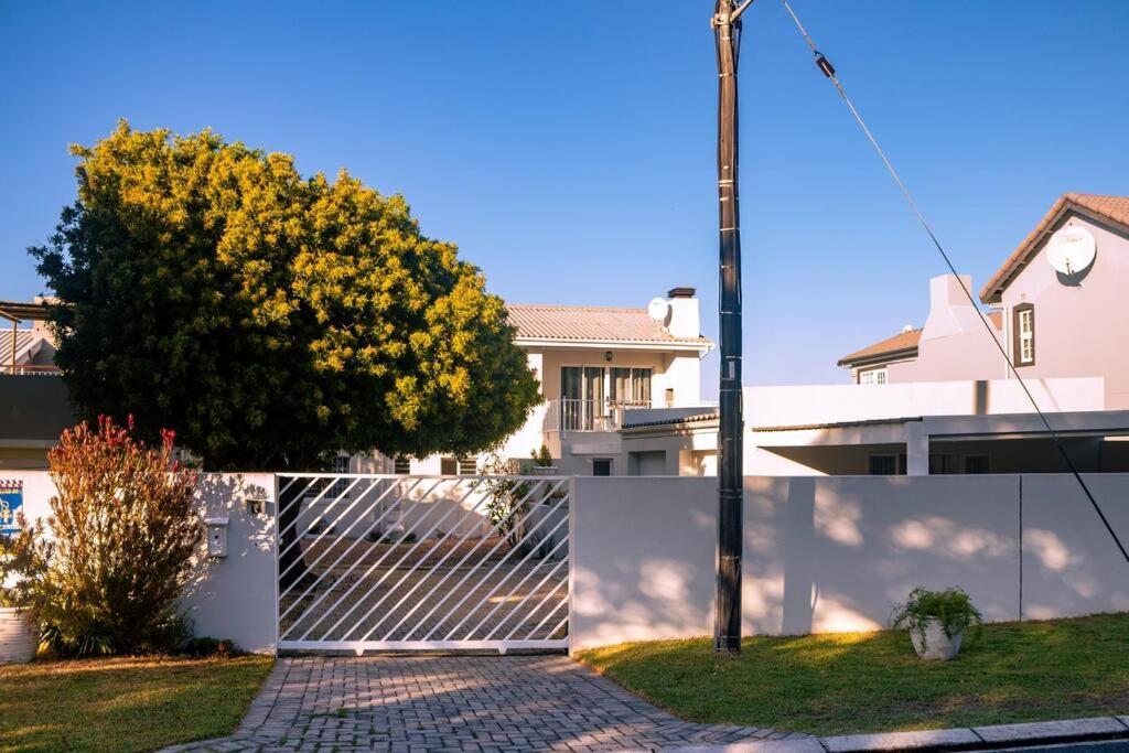 The Hermanus Family Hideaway Villa Exterior photo